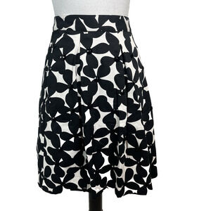INC International Concepts Skirt size 2 Black White Floral Knee Pleated Jewels